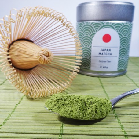 Matcha Japan Ceremonial green tea in fine powder