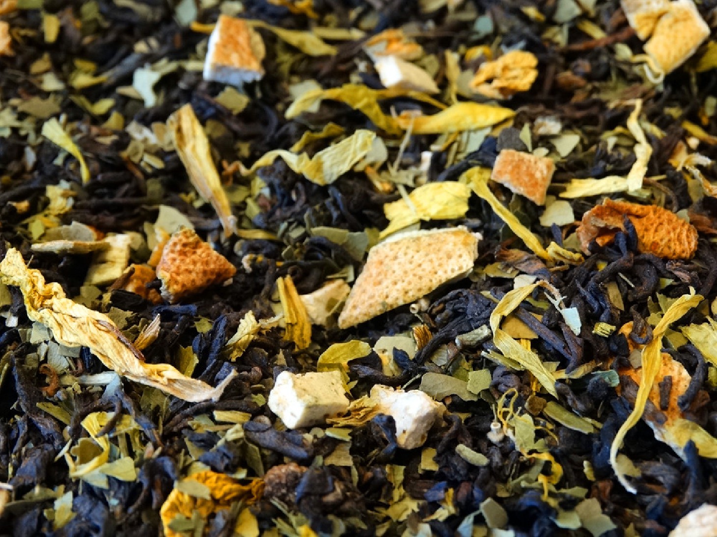 thé noir pu erh aromatisé brume des cimes pamplemousse par tea & cie comptoir de thé en ligne