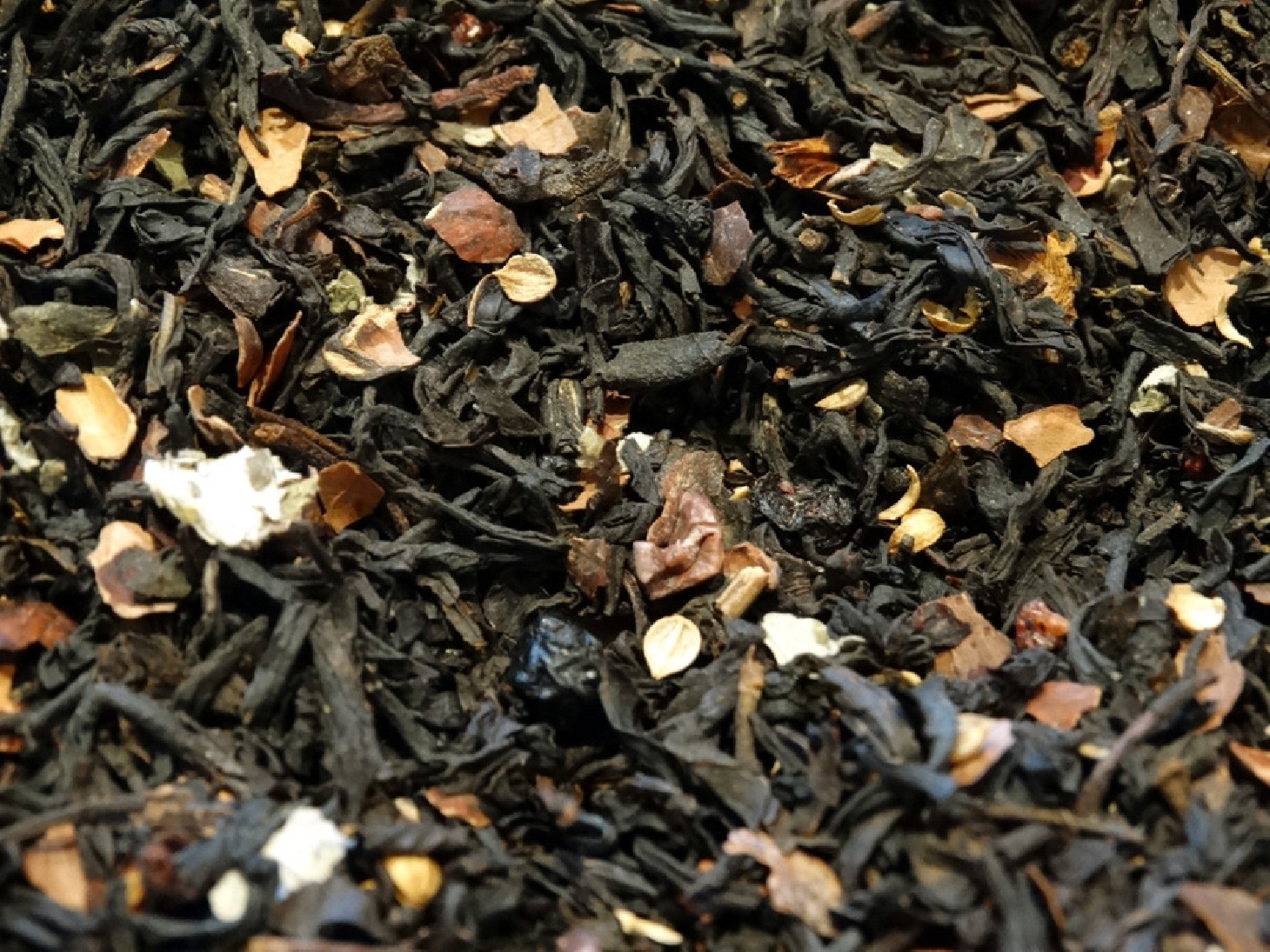 Black tea, blackberries, raspberry, elderberry, cocoa, coriander Black tea, blackberries, raspberry, elderberry, cocoa, coriander