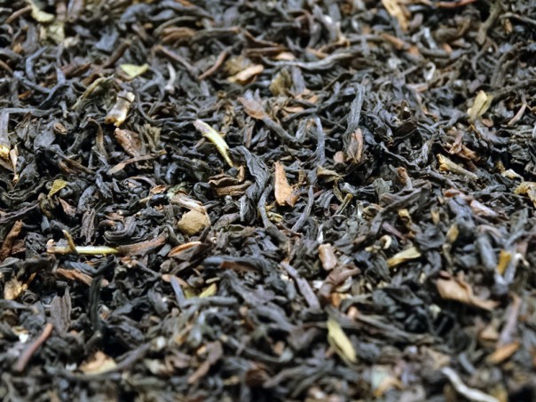Pure Darjeeling black tea.